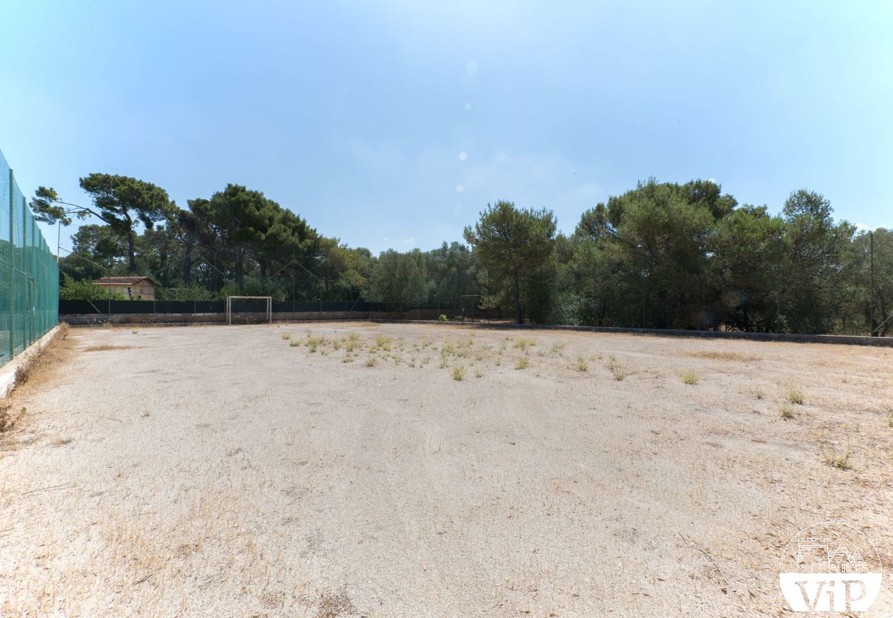 Villa à Santa Caterina - Villa à Santa Caterina avec grande piscine, court de tennis, terrain de football, zone de barbecue, m750