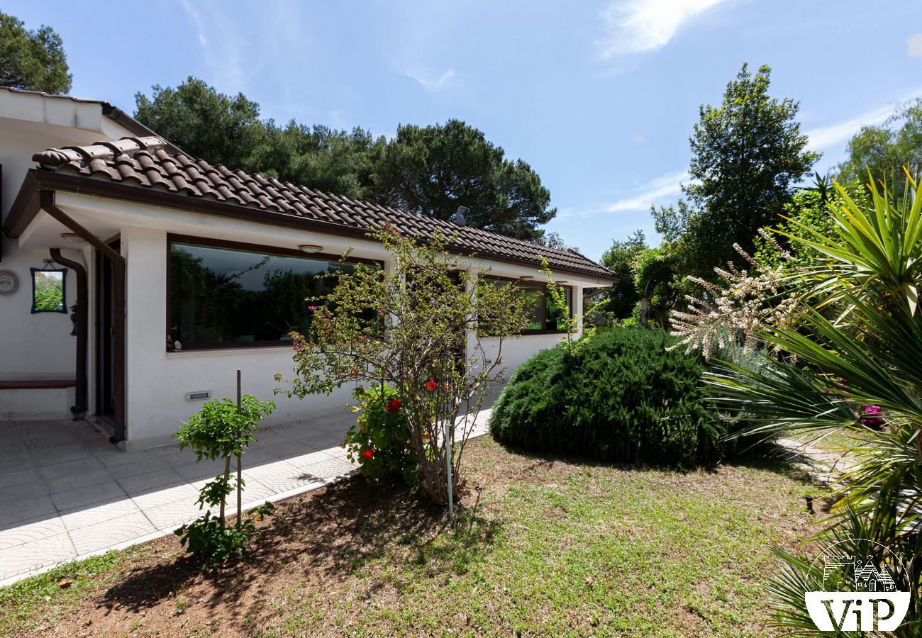 Villa à Oria - Villa avec grande piscine et beau jardin, 4 chambres, 3 salles de bain, m215