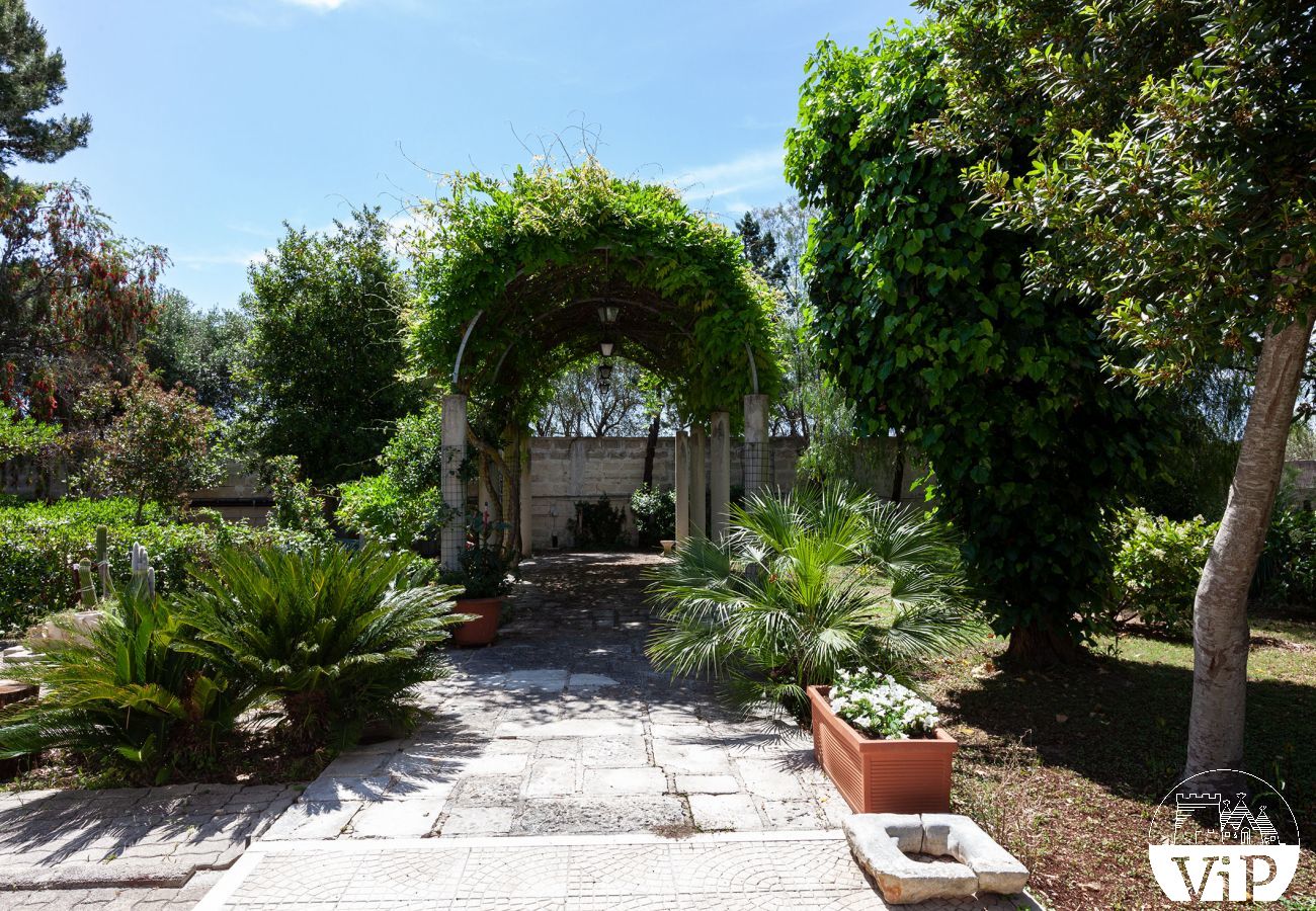 Villa à Oria - Villa avec grande piscine et beau jardin, 4 chambres, 3 salles de bain, m215