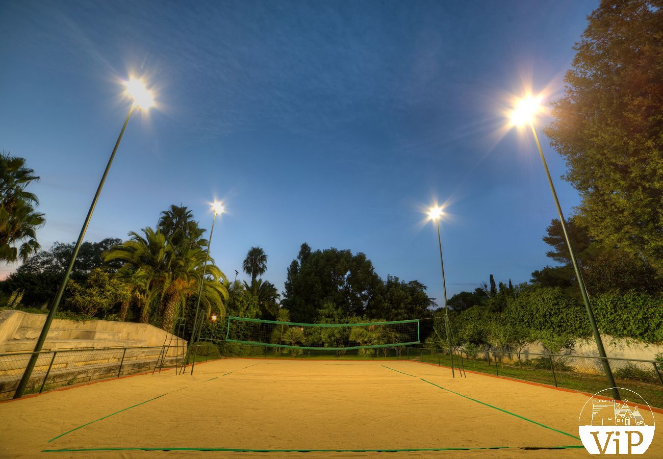 Villa à Lecce - Maison d'hôtes piscine, football, tennis, beach volley m990 