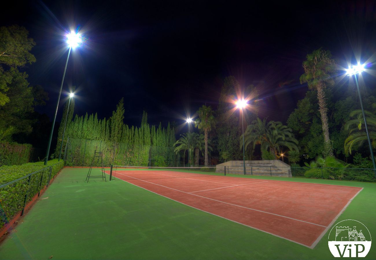 Villa à Lecce - Maison d'hôtes piscine, football, tennis, beach volley m990 