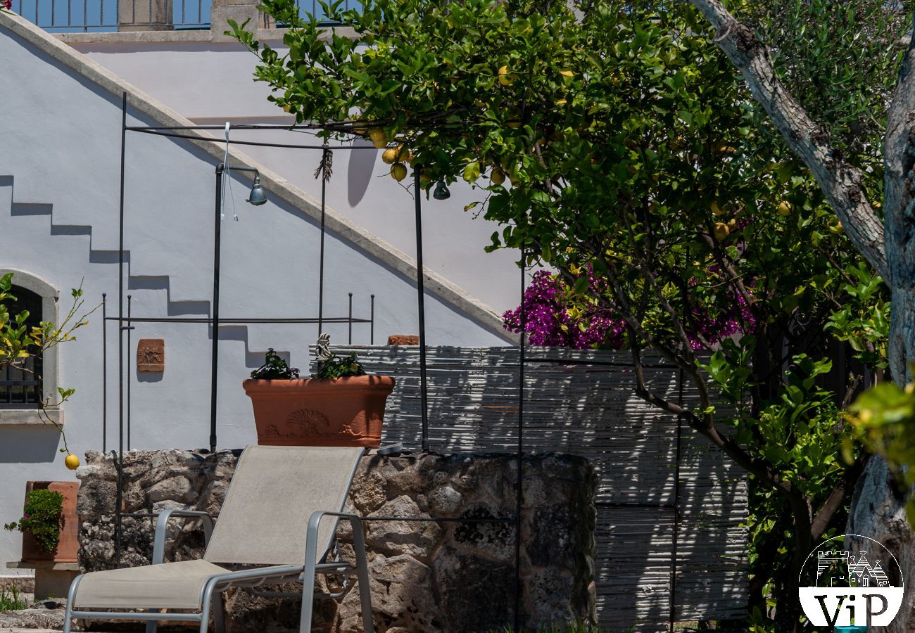 Villa à San Foca - Villa avec piscine dans la campagne, près de la mer San Foca m180