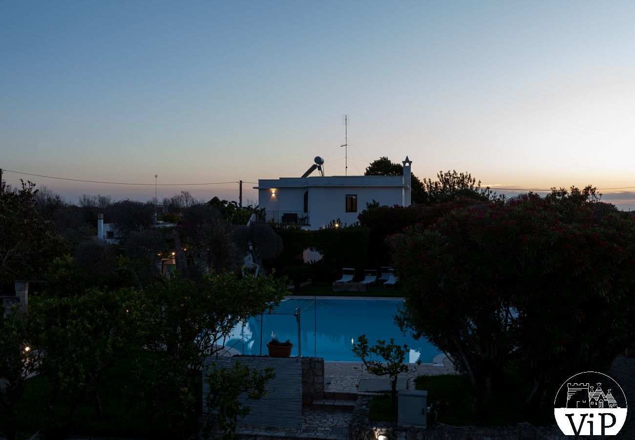 Villa à San Foca - Villa avec piscine dans la campagne, près de la mer San Foca m180