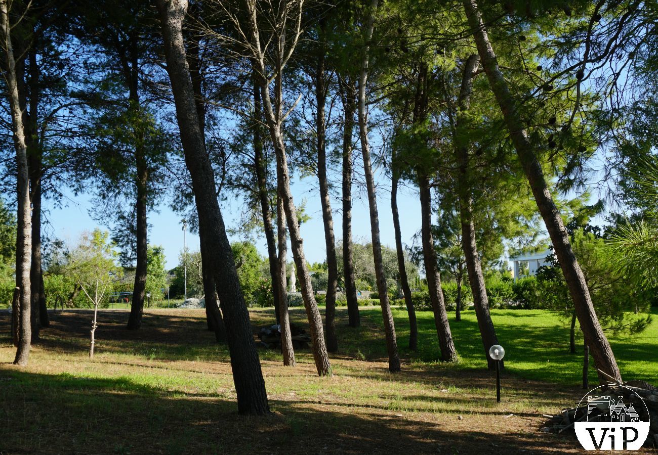 Appartement à Muro Leccese - 2-pièces piscine terrain volley foot à partager m662