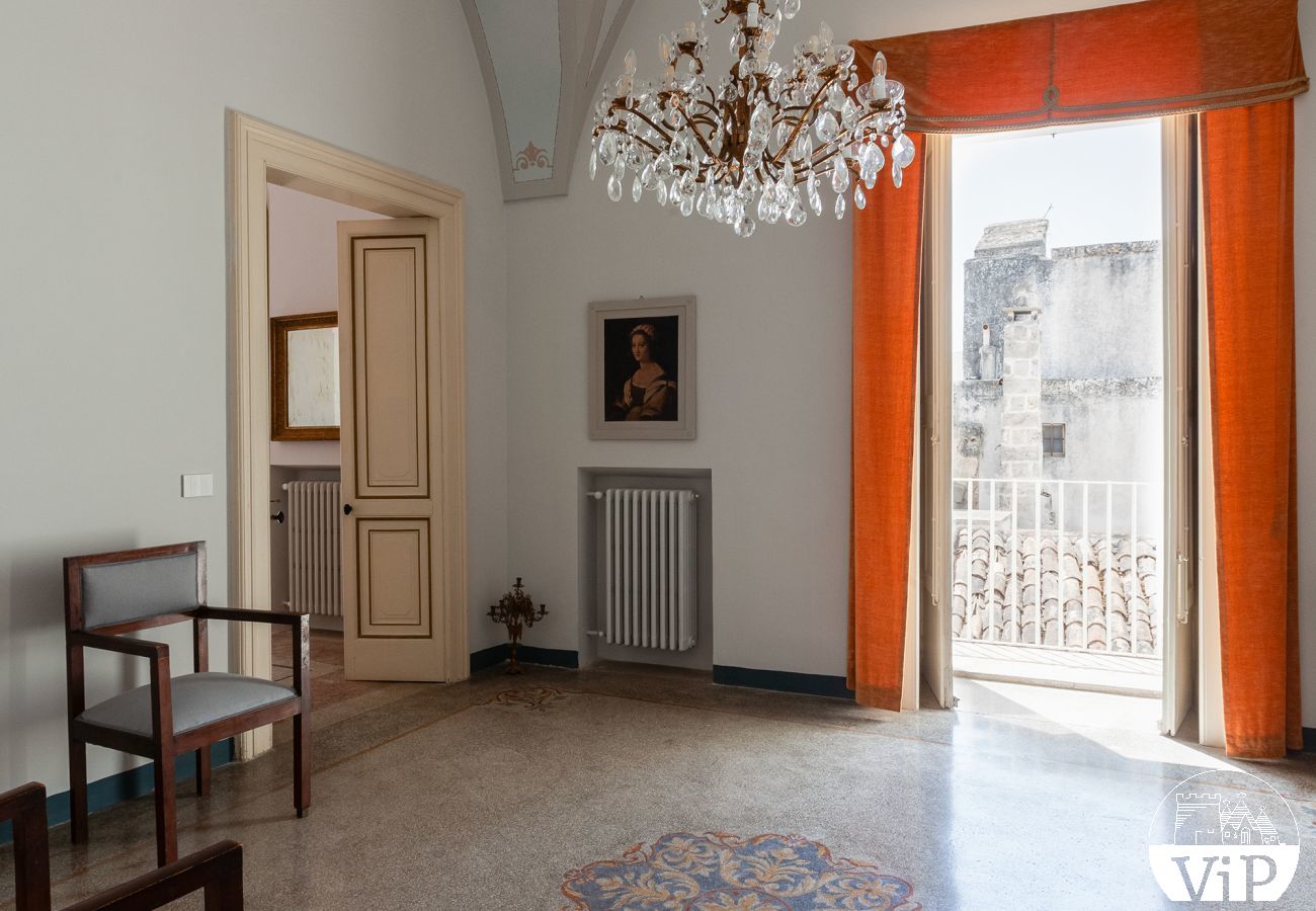 Villa à Corigliano d´Otranto - Palazzo historique avec piscine dans la vieille ville m600