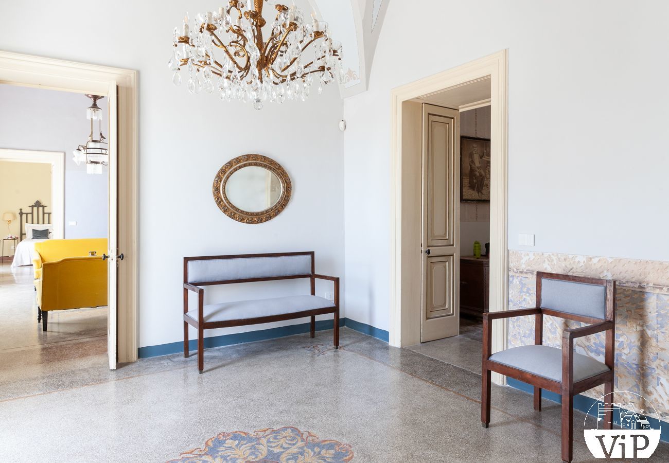 Villa à Corigliano d´Otranto - Palazzo historique avec piscine dans la vieille ville m600