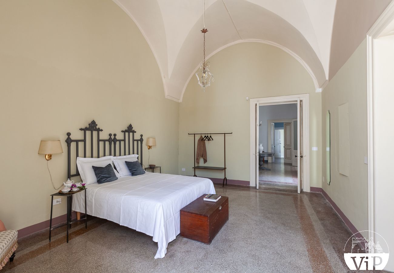 Villa à Corigliano d´Otranto - Palazzo historique avec piscine dans la vieille ville m600