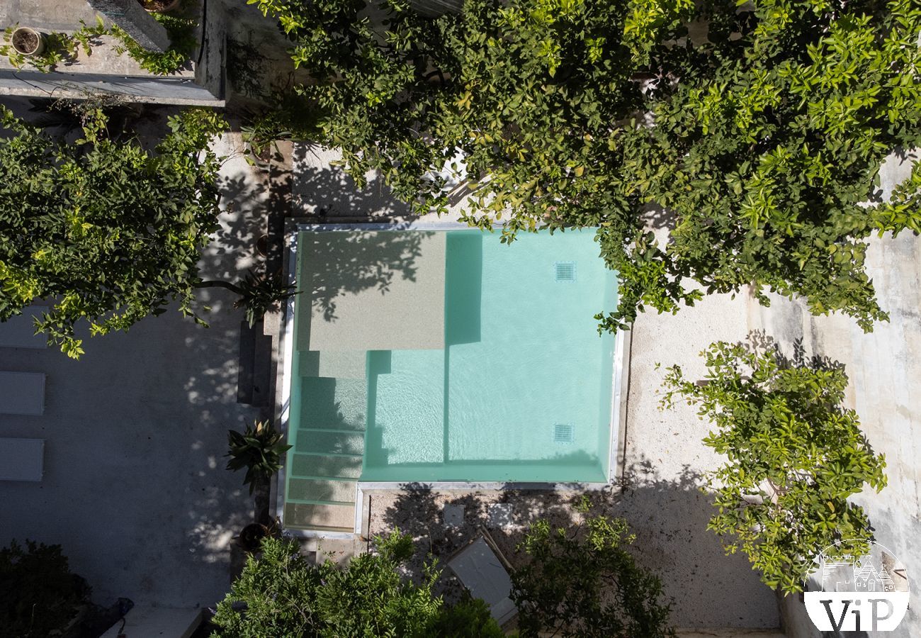 Villa à Corigliano d´Otranto - Palazzo historique avec piscine dans la vieille ville m600