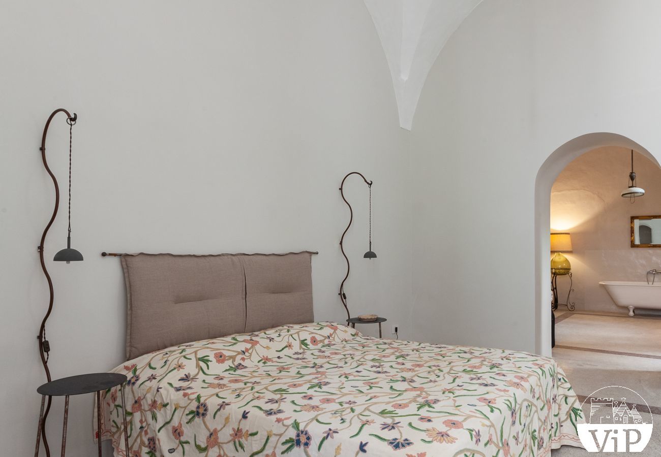 Villa à Corigliano d´Otranto - Palazzo historique avec piscine dans la vieille ville m600