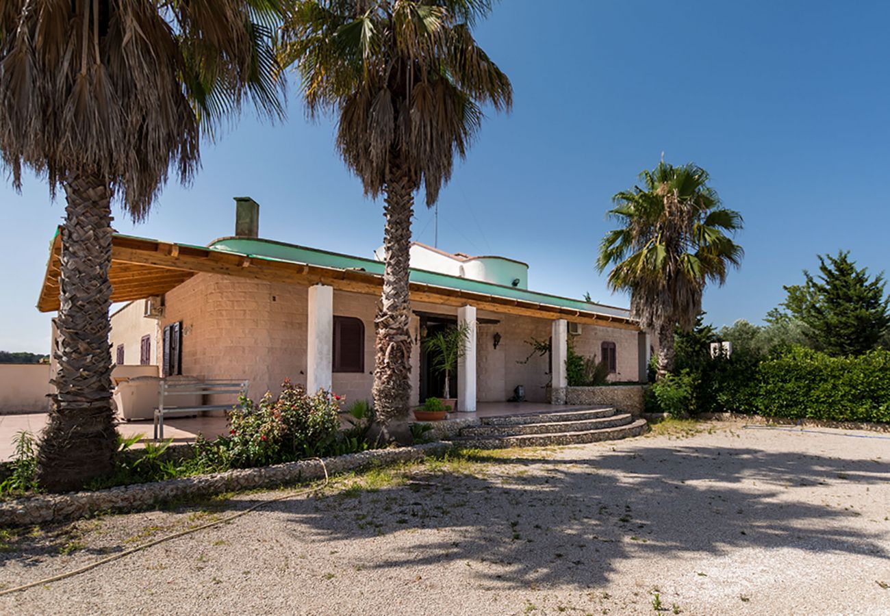 villa à Muro Leccese - Villa piscine privée 5 chambres proche Otranto v650