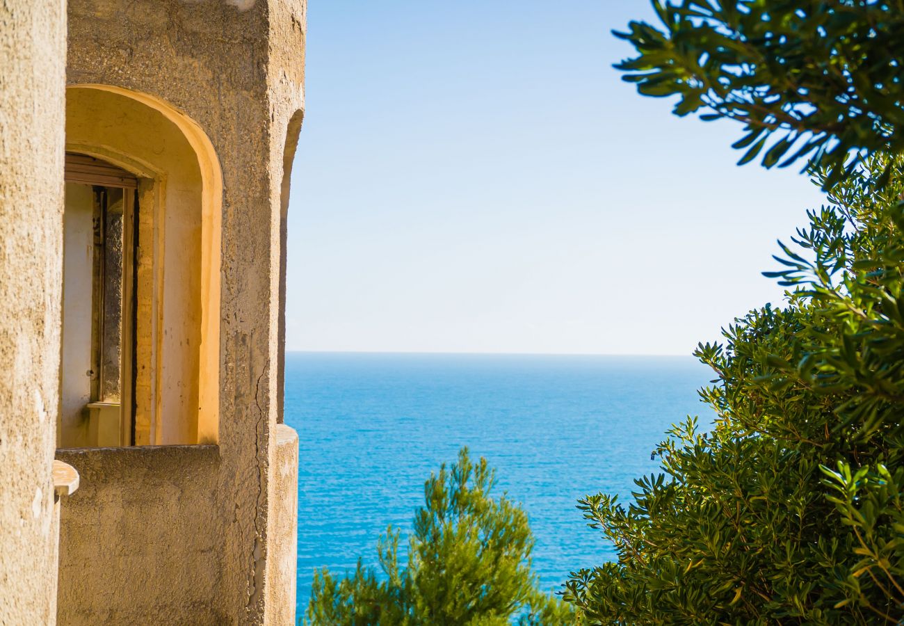 villa à Andrano - Propriété vue sur la mer 3 pajare à restructurer v123