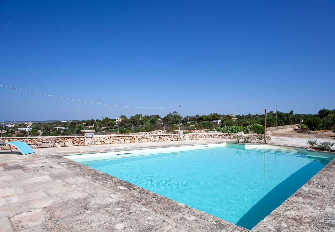 villa à Morciano di Leuca - Villa con piscina vista mare vicino spiaggia v500