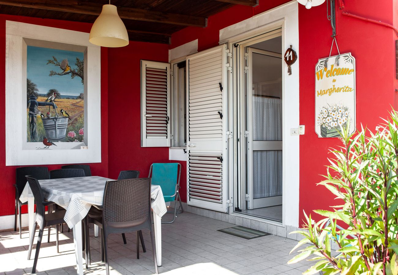 villa à Neviano - Résidence avec piscine jardin plage v713