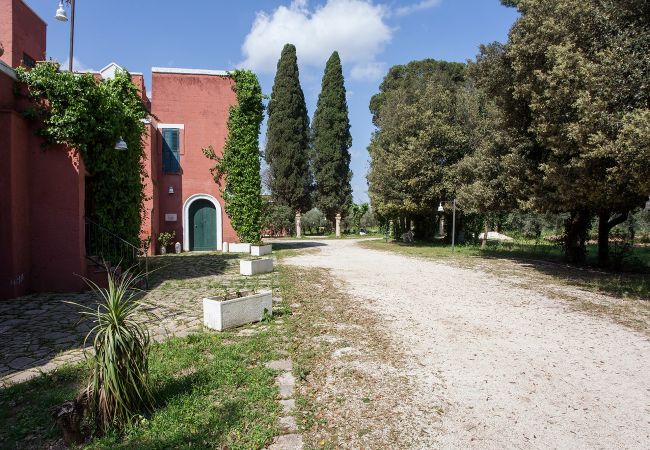 villa à Francavilla Fontana - Agritourisme chambres d'hôtes piscines vignoble oliveraie v500