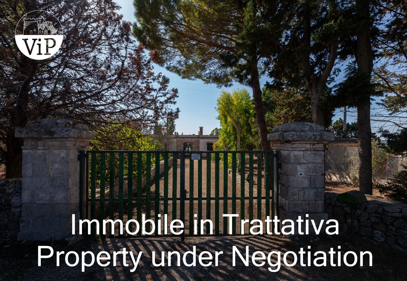villa à Acquarica del Capo - Masseria de rêve dans les Pouilles 2 hectares v770