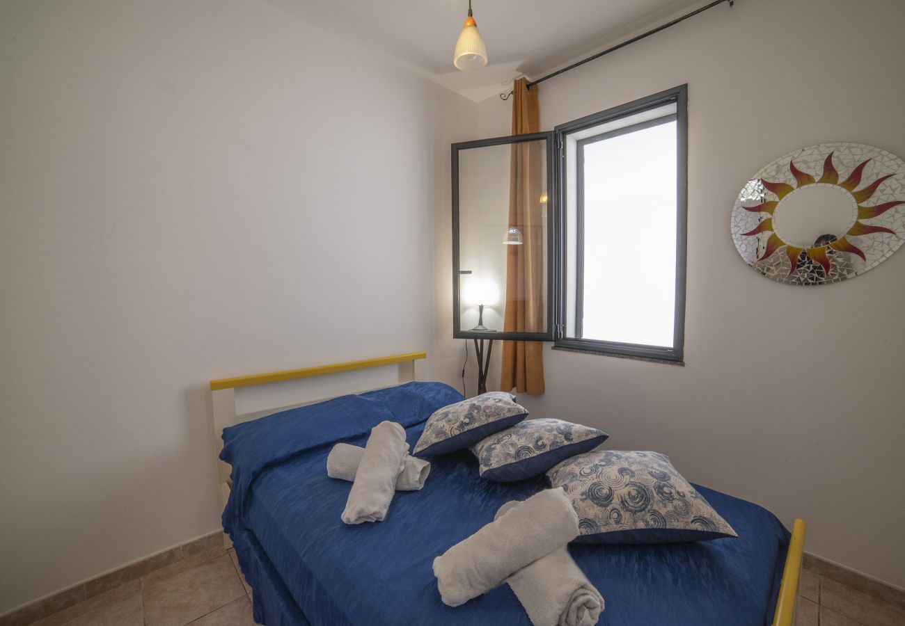 Appartement à Otranto - Maison à vendre à Otrante avec 2 salles de bains et garage v342