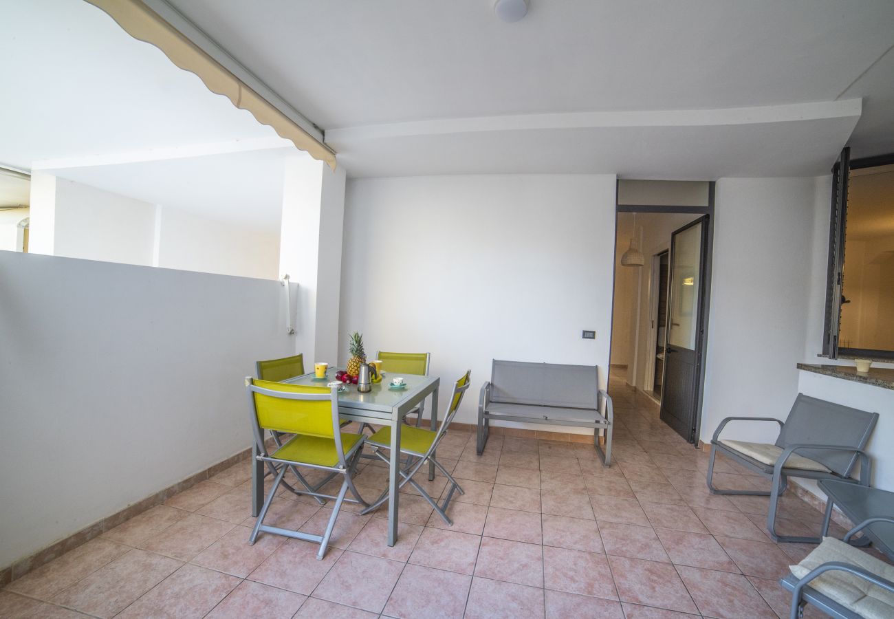 Appartement à Otranto - Maison à vendre à Otrante avec 2 salles de bains et garage v342