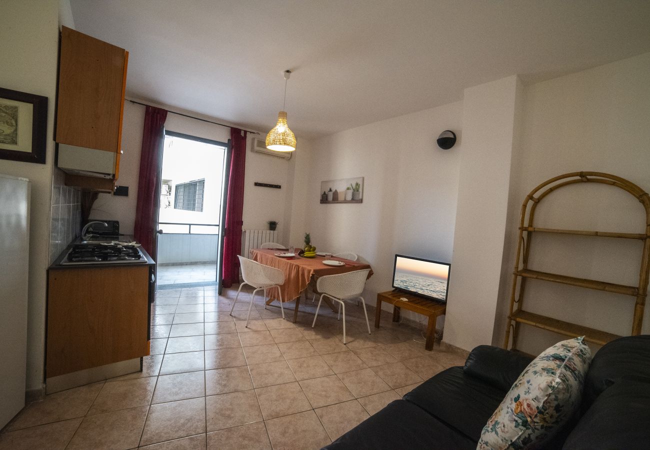 Appartement à Otranto - Maison à vendre à Otrante avec 2 salles de bains et garage v342