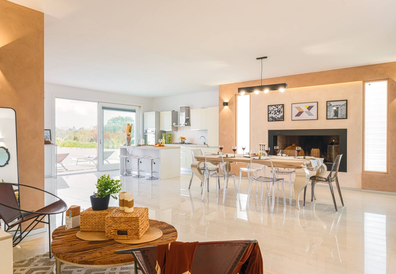 villa à Ugento - Villa de prestige avec piscine et grand jardin v750