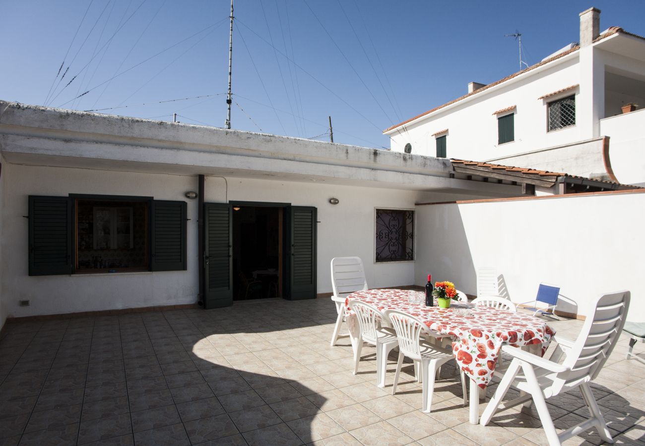 Appartement à Torre dell´Orso - Maison-terrasse panoramique et accès à la plage v122