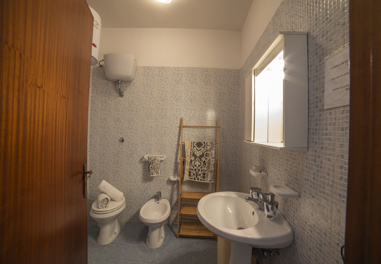 Appartement à Torre dell´Orso - Maison-terrasse panoramique et accès à la plage v122