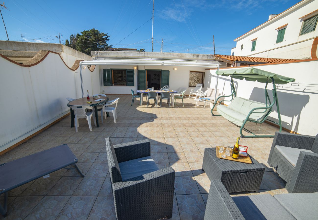 Appartement à Torre dell´Orso - Maison-terrasse panoramique et accès à la plage v122