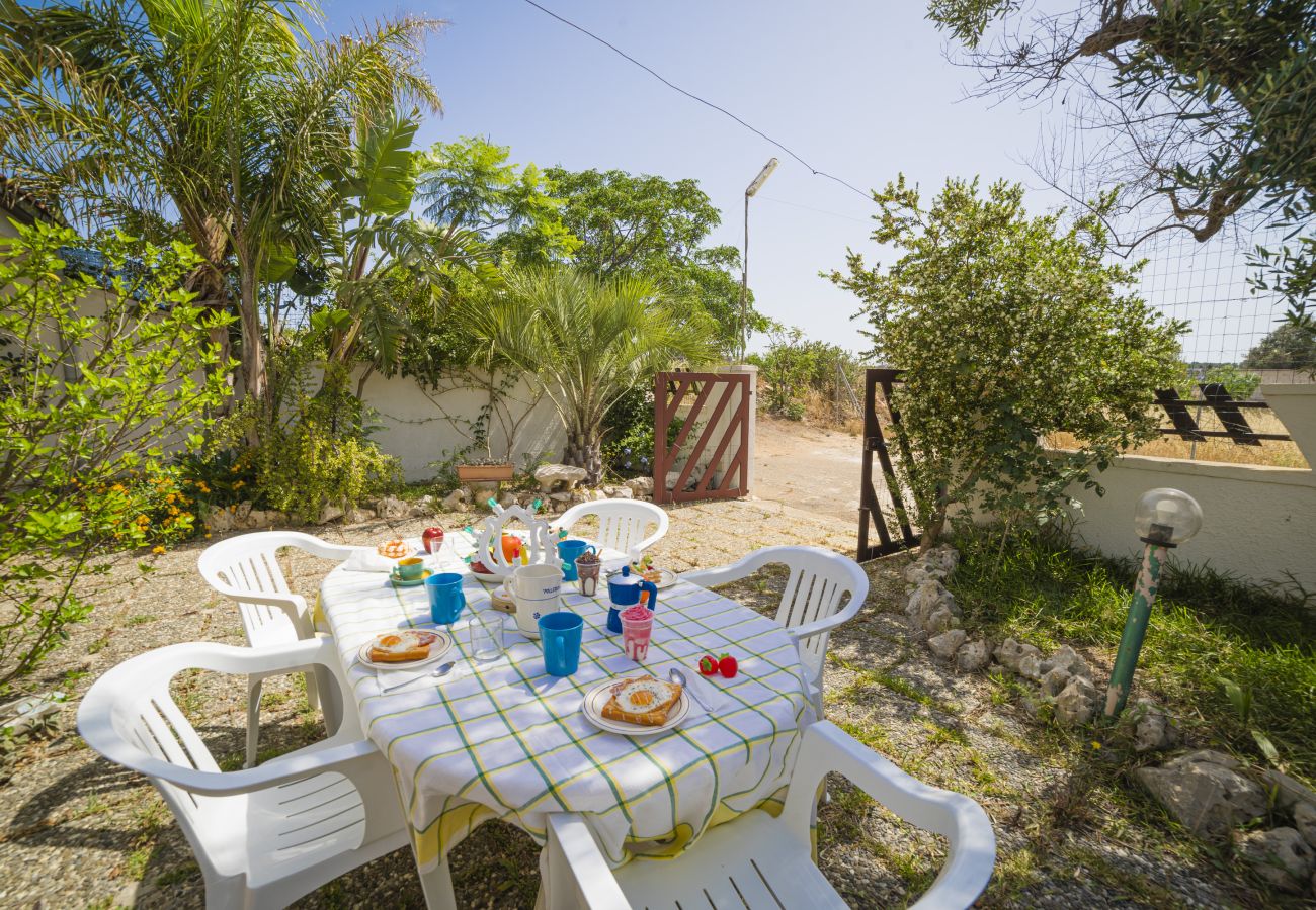Chalet à Porto Cesareo - Villa à 5 minutes de la plage de Torre Lapillo – Salento v233