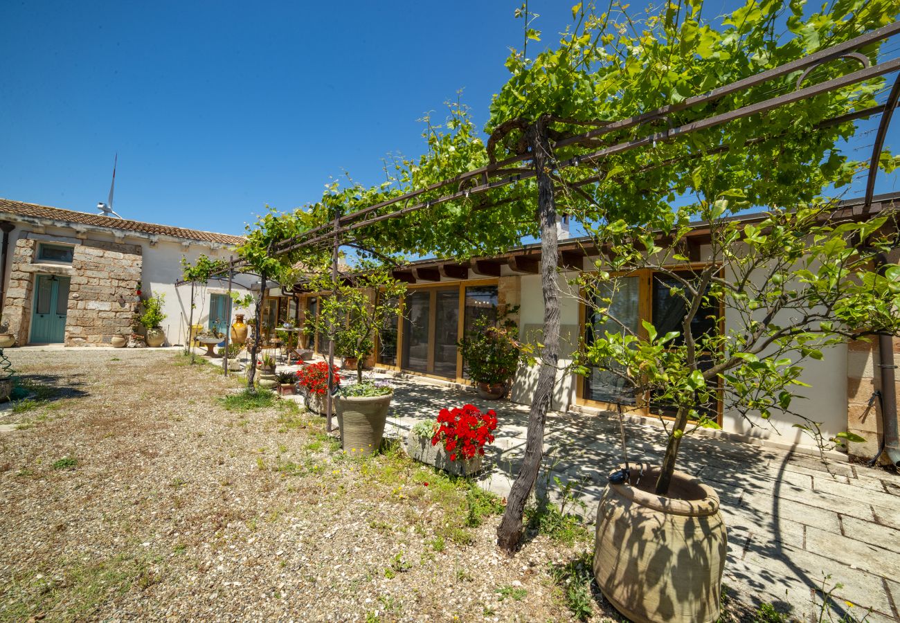 Ferme à Surbo -  Masseria avec piscine près de Lecce.V830