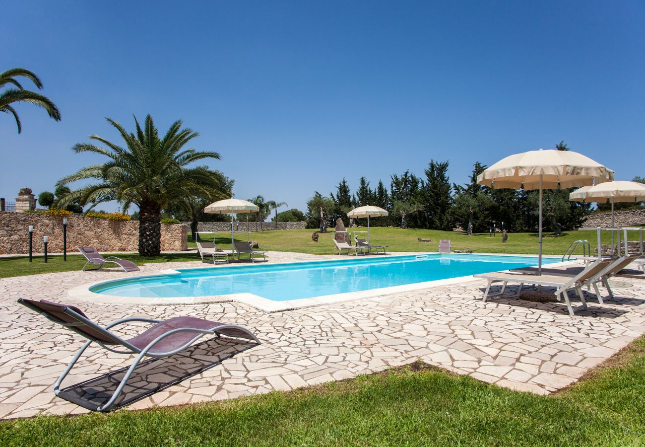 Villa a Melendugno - Masseria esclusiva di lusso con piscina privata e 4 bagni, per gruppo 6-12 persone m590