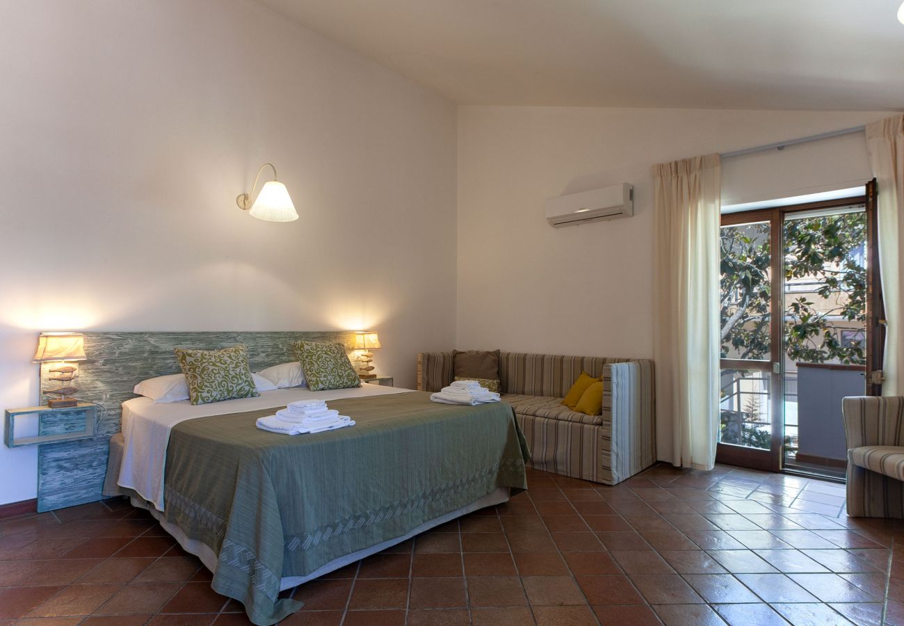 Villa a Neviano - Villa vacanze vicino Gallipoli 6 camere, 6 bagni, piscina, Wifi, aria condizionata ed animali ammessi m200