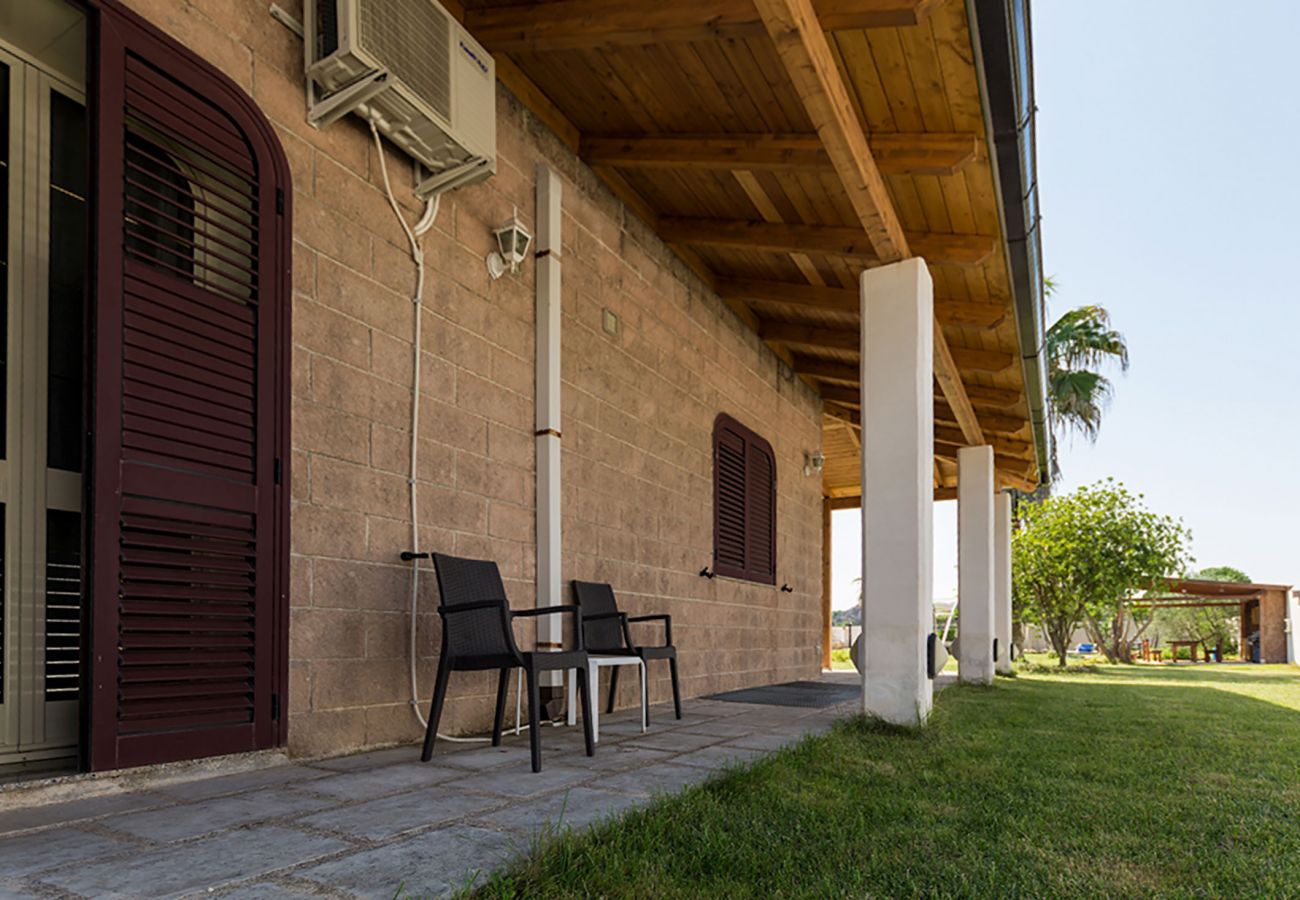 Villa a Muro Leccese - Villa piscina 5 camere 5 bagni vicino Otranto v650