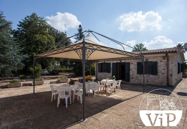 Villa a Corigliano d´Otranto - Tipica villa salentina con piscina privata per grandi gruppi m340