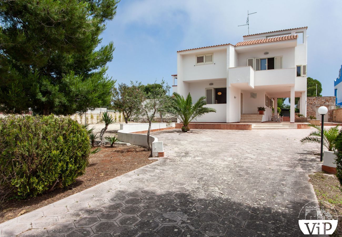 Villa a Torre Squillace - Grande villa sul Mar Ionio per più famiglie m520