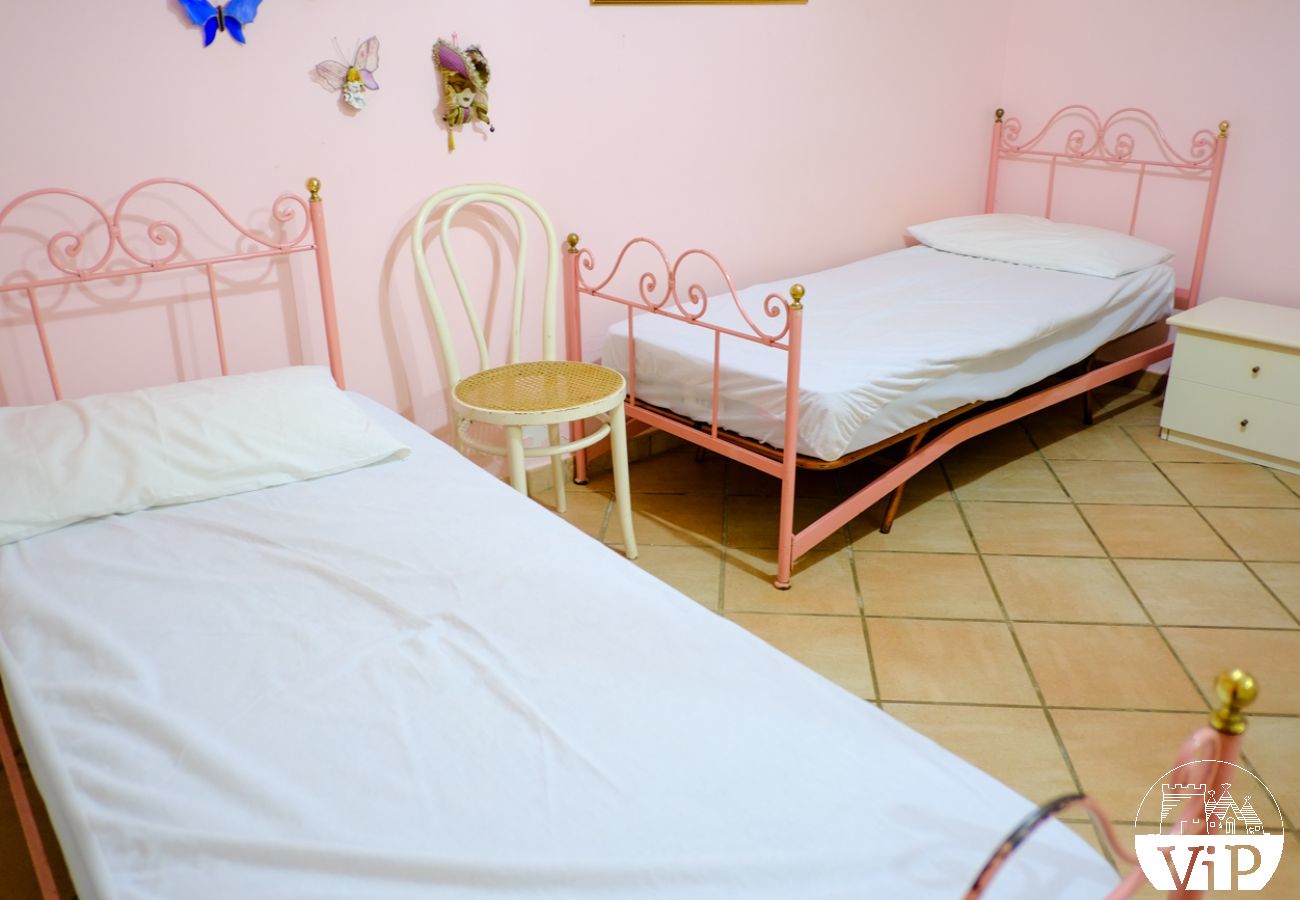 Villa a Tuglie - Villa con piscina e maneggio cavalli per vacanze Gallipoli m140