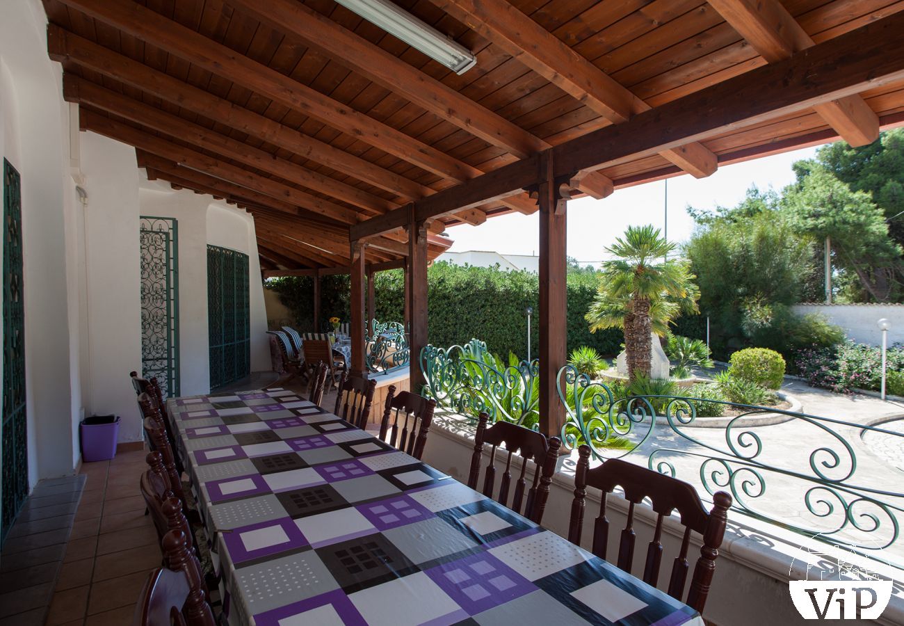 Casa a Sant'Isidoro - Villa vista mare a Sant'Isidoro, vacanze spiaggia di sabbia m524