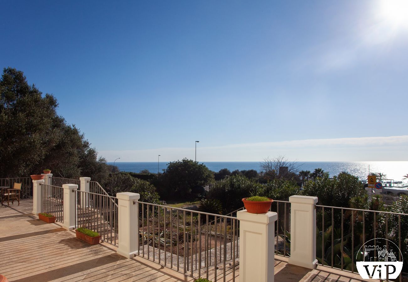 Casa a Santa Cesarea Terme - Villa vista mare spiaggia Porto Miggiano 4 camere 3 bagni m300