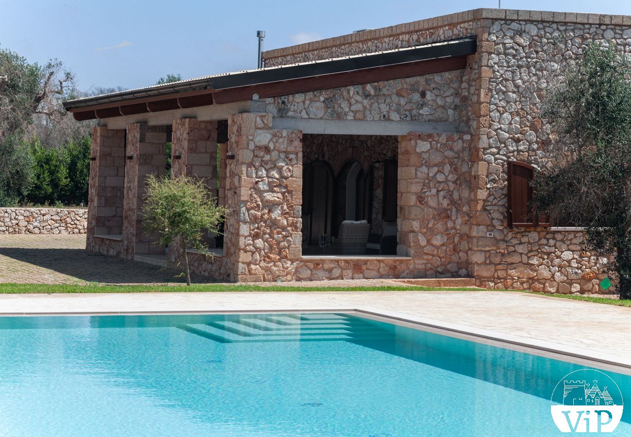 Villa a Vitigliano - Villa Salentina vicina al mare (sia spiaggia che costa rocciosa) con piscina privata m250