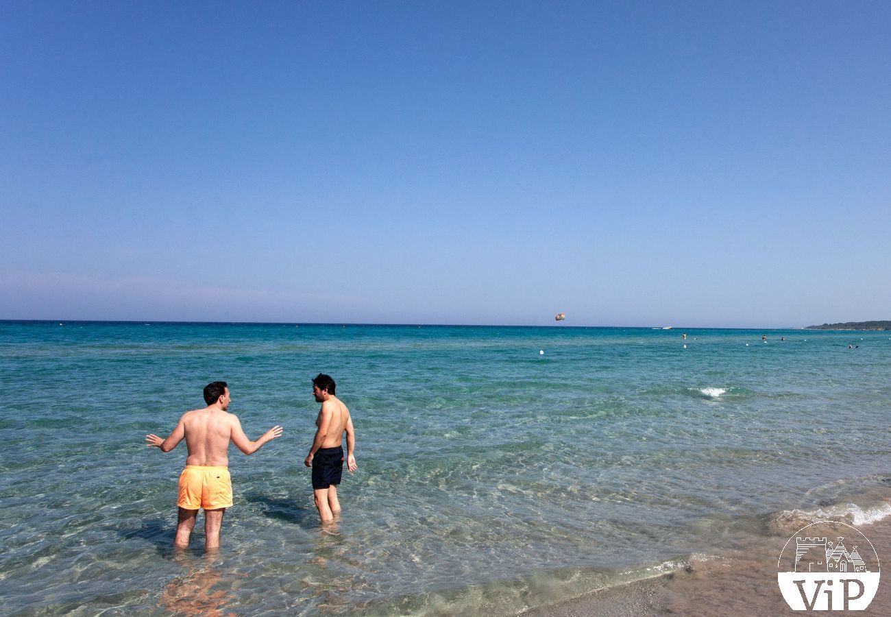 Villa a Carpignano Salentino - Villa con piscina privata e campo calcetto 5 camere 5 bagni in Puglia m400