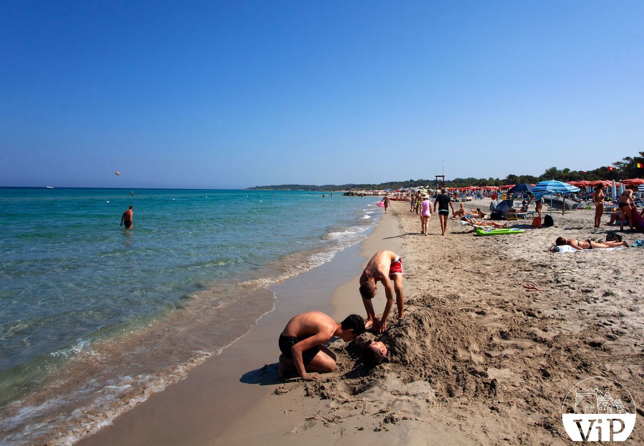 Appartamento a Carpignano Salentino - Appartamento uso piscina e campo calcetto per soggiorni in Puglia m401