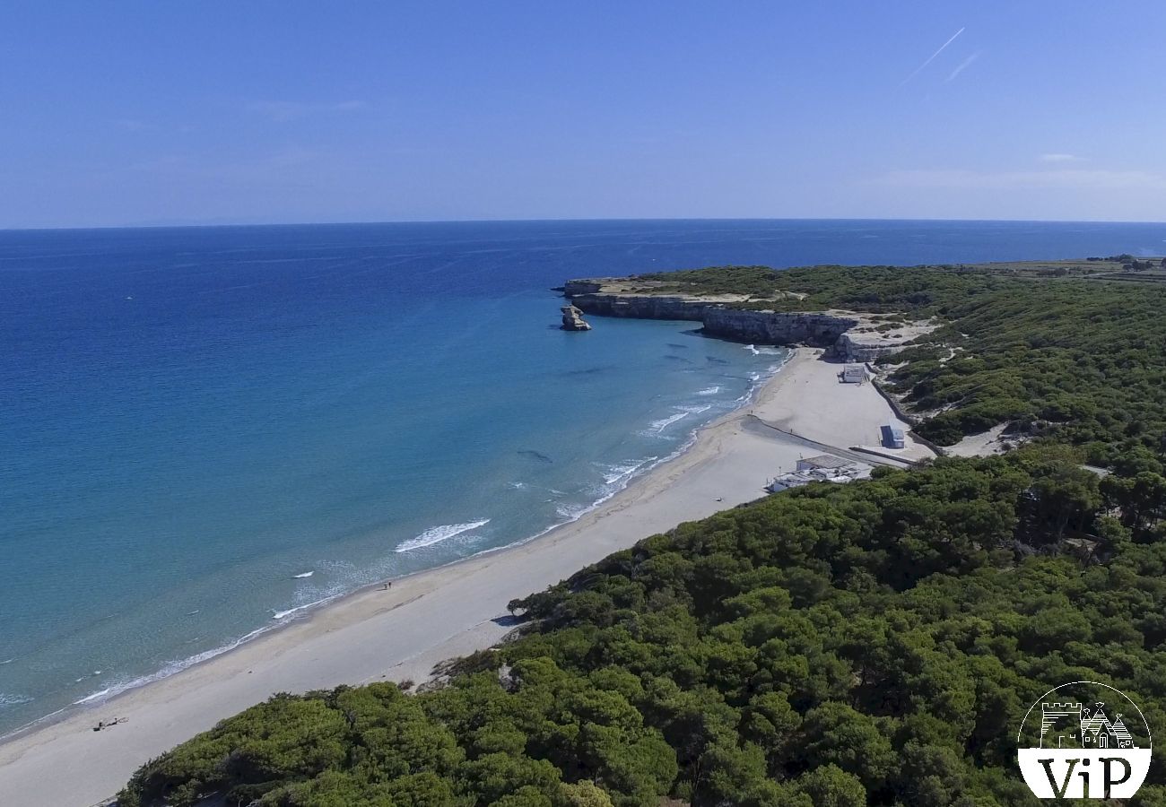 Appartamento a Carpignano Salentino - Appartamento uso piscina e campo calcetto per soggiorni in Puglia m401