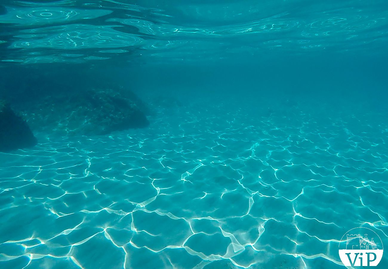 Appartamento a Carpignano Salentino - Appartamento uso piscina e campo calcetto per soggiorni in Puglia m401