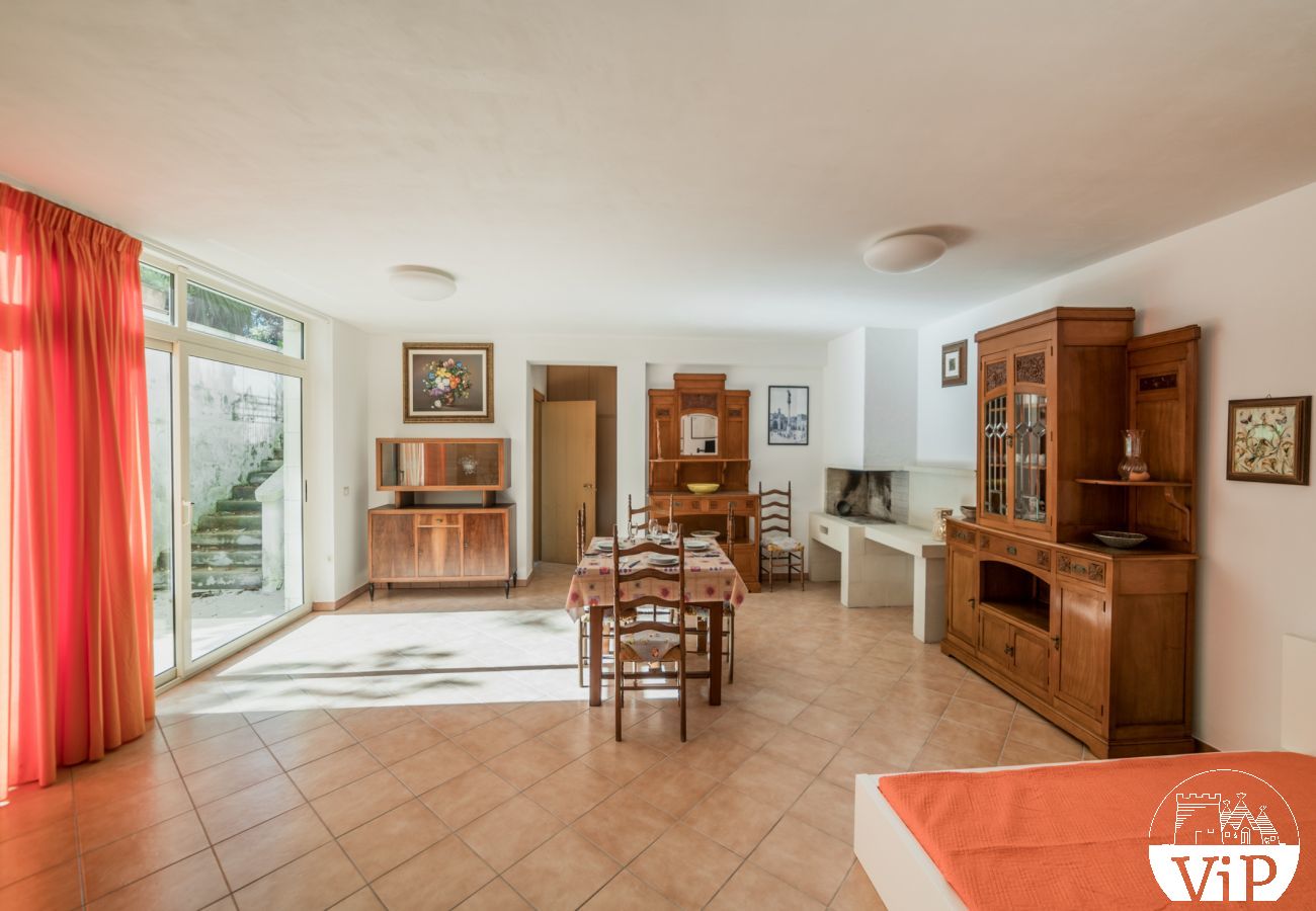 Appartamento a Carpignano Salentino - Appartamento adatto ai disabili con piscina condivisa per vacanze pugliesi m402