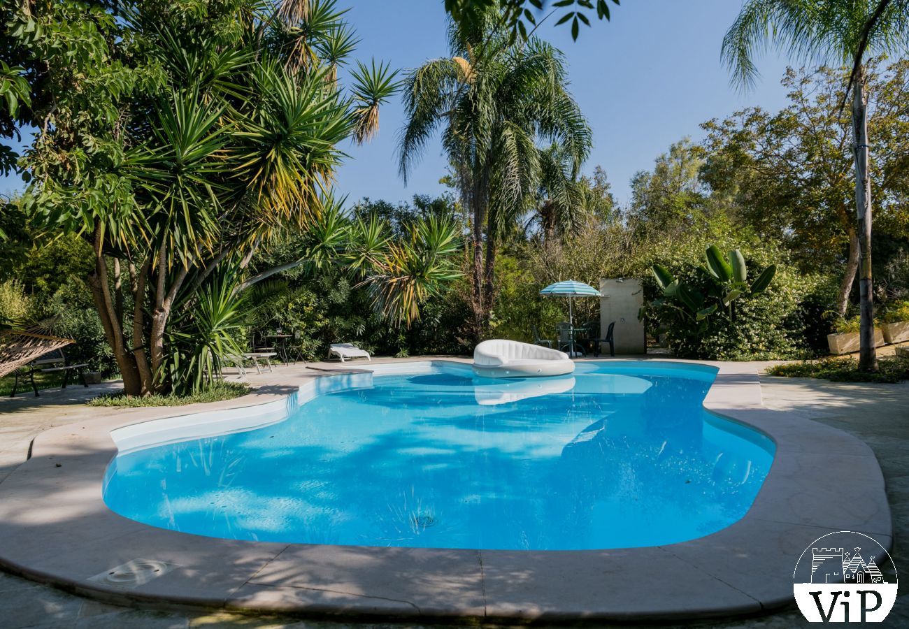 Appartamento a Carpignano Salentino - Appartamento adatto ai disabili con piscina condivisa per vacanze pugliesi m402