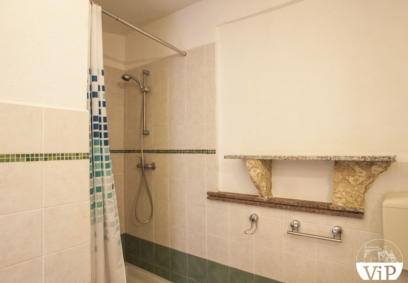 Villa a Specchia - Villa con grande piscina e idromassaggio per gruppo numeroso m350