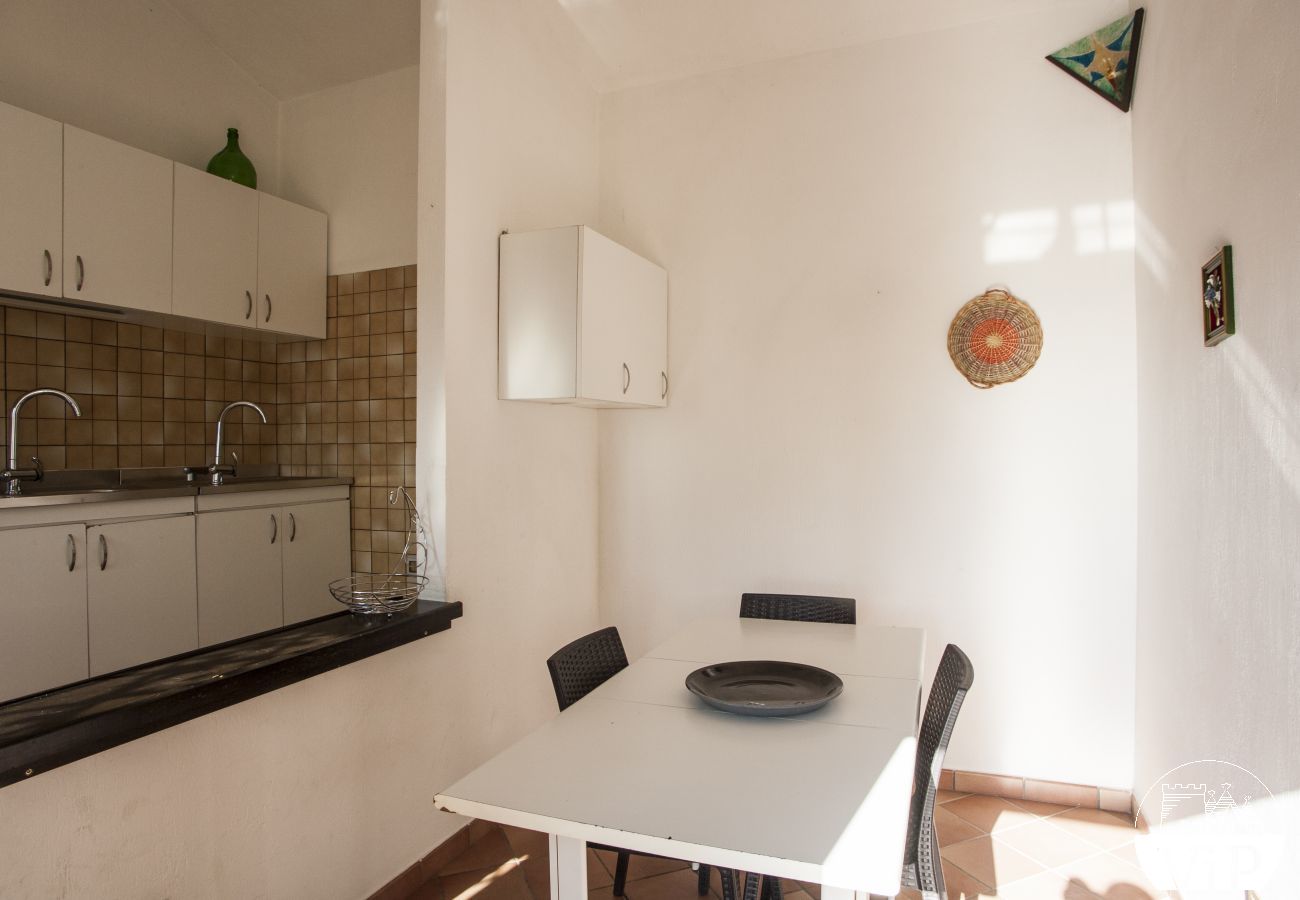 Villa a Specchia - Villa con grande piscina e idromassaggio per gruppo numeroso m350