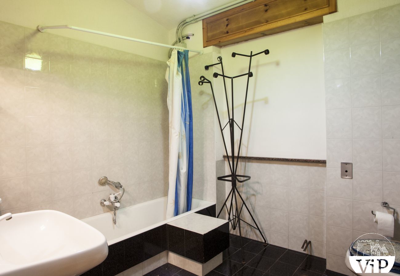 Villa a Specchia - Villa con grande piscina e idromassaggio per gruppo numeroso m350