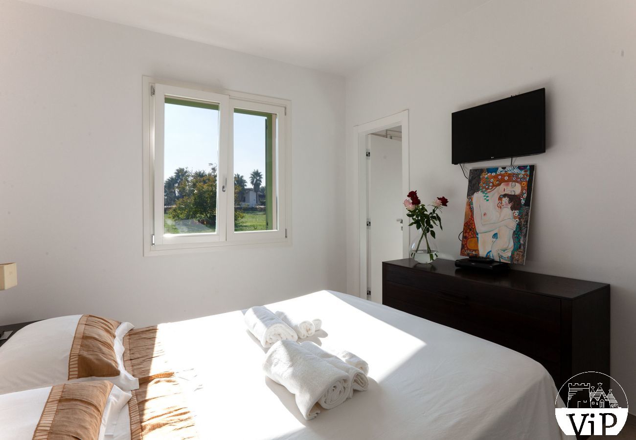 Villa a Ugento - Villa grande piscina privata, 5 camere, 5 bagni, spiagge Ionio Torre San Giovanni, Lido Marini m780