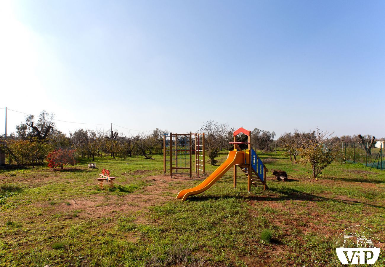 Villa a Ugento - Villa grande piscina privata, 5 camere, 5 bagni, spiagge Ionio Torre San Giovanni, Lido Marini m780