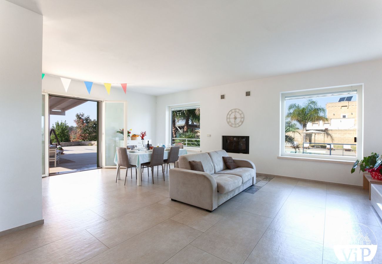 Villa a Ugento - Villa grande piscina privata, 5 camere, 5 bagni, spiagge Ionio Torre San Giovanni, Lido Marini m780