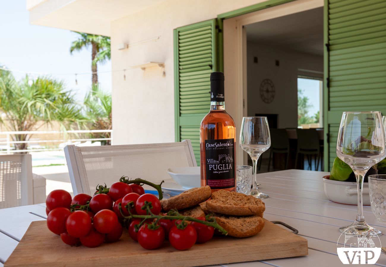 Villa a Ugento - Villa grande piscina privata, 5 camere, 5 bagni, spiagge Ionio Torre San Giovanni, Lido Marini m780